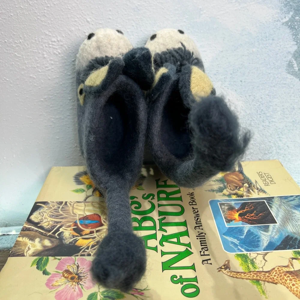 Sew Heart Felt Darci Donkey Slippers Kids 2-3 Yrs Sole Grey Wool House Shoes EUC